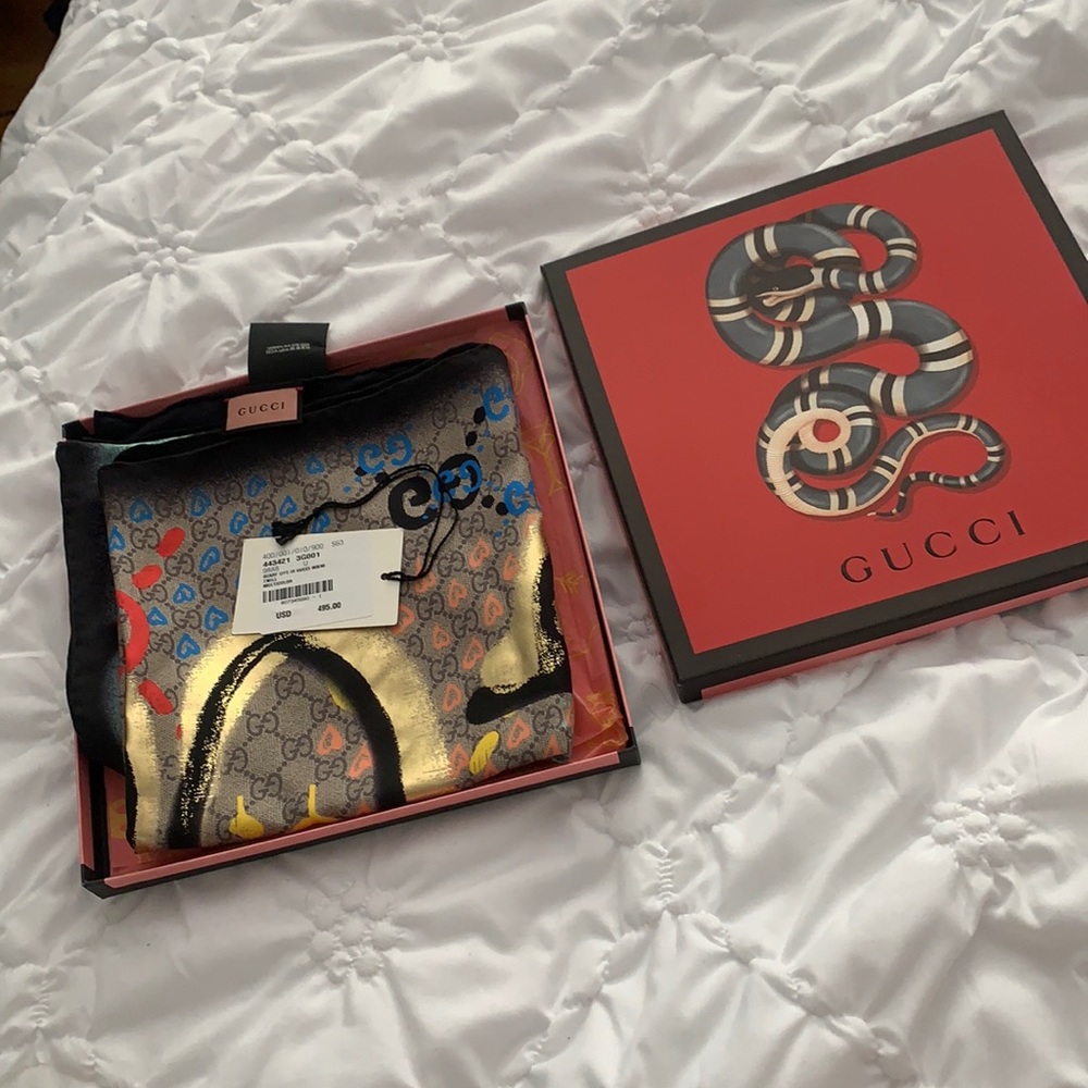 Authentic Gucci scarf
